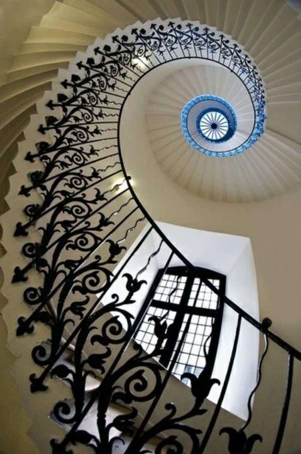 101 modern stairs appear as an eye-catcher in your home