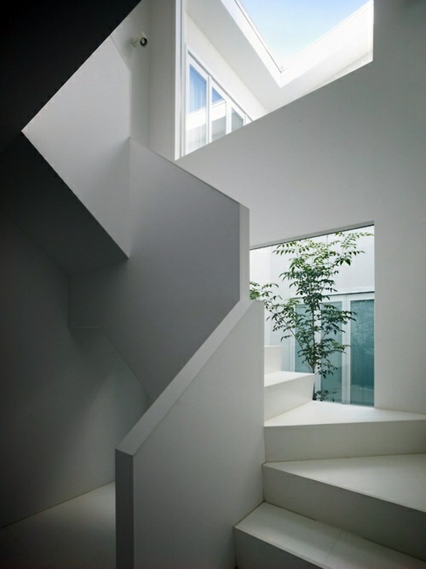 101 modern stairs appear as an eye-catcher in your home