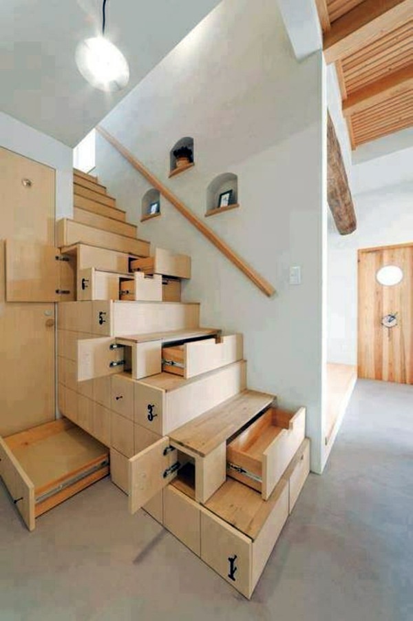 101 modern stairs appear as an eye-catcher in your home