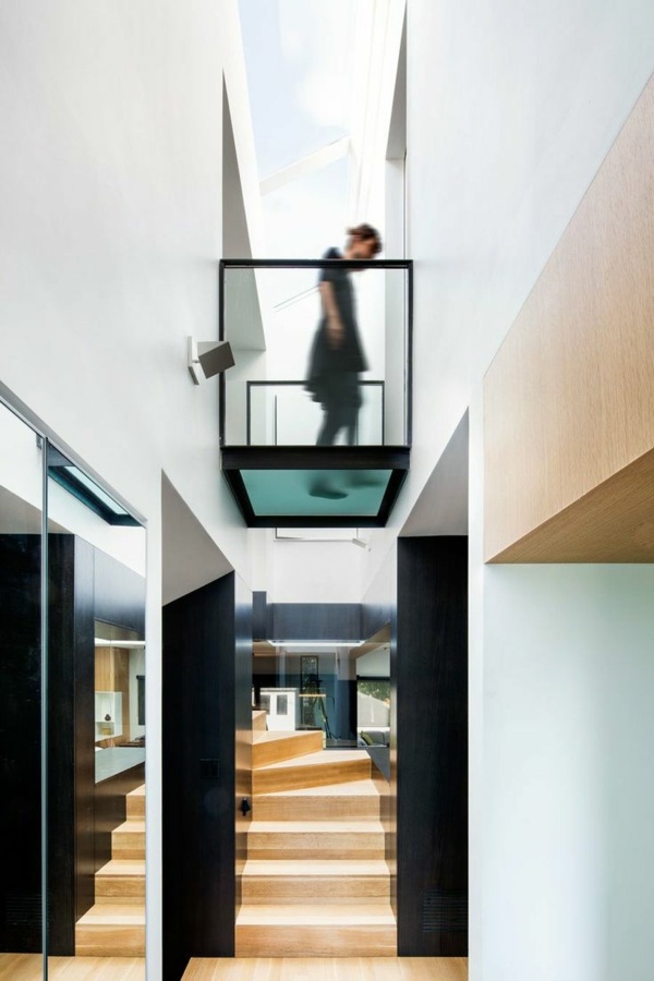 101 modern stairs appear as an eye-catcher in your home