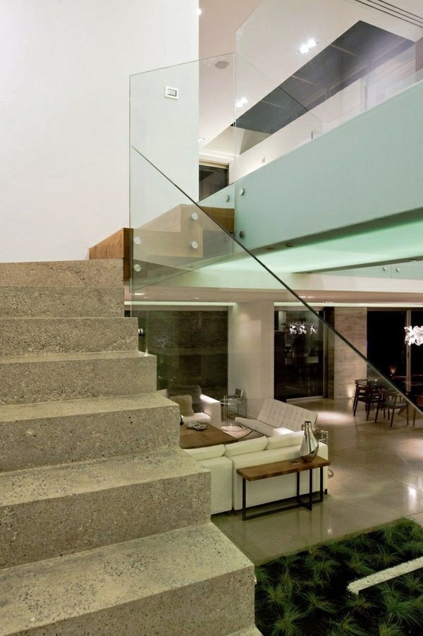 101 modern stairs appear as an eye-catcher in your home