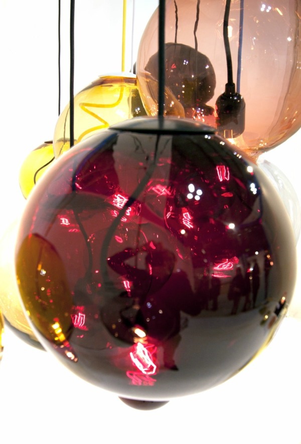 Meltdown ball lamp stained glass by Johan Lindstén Meltdown ball lamp stained glass by Johan Lindstén