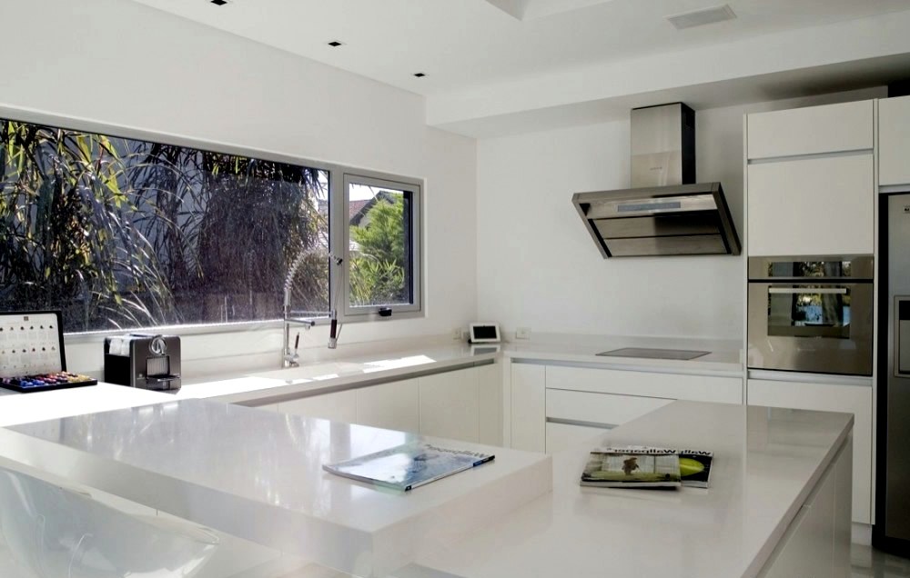 A Black Modern House A Black Modern House