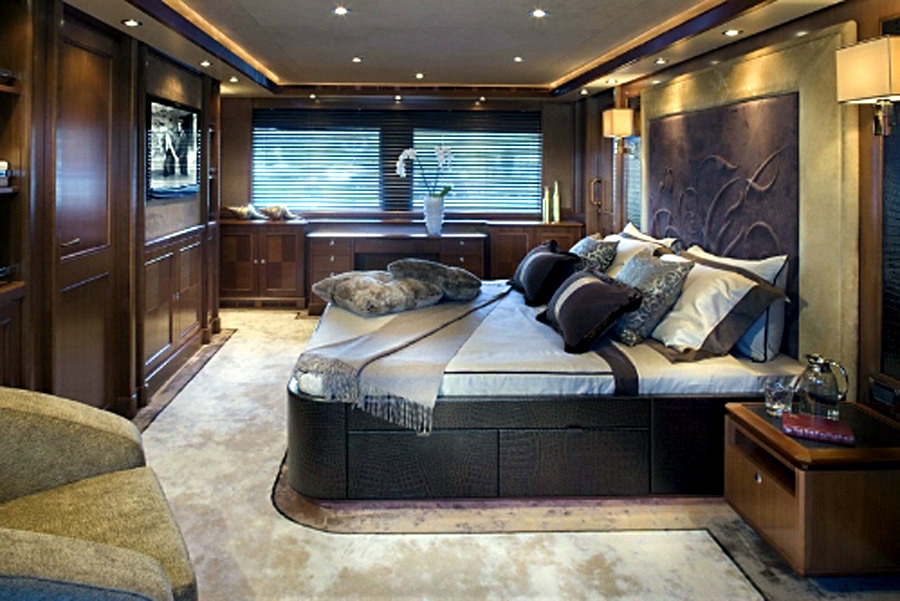 The exclusive luxury yachts of the Interior