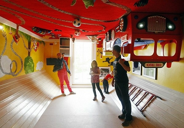 Upside Down House Design in Austria attracts a lot of attention to