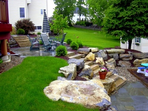 Boulders in the garden for a more beautiful landscape Boulders in the garden for a more beautiful landscape