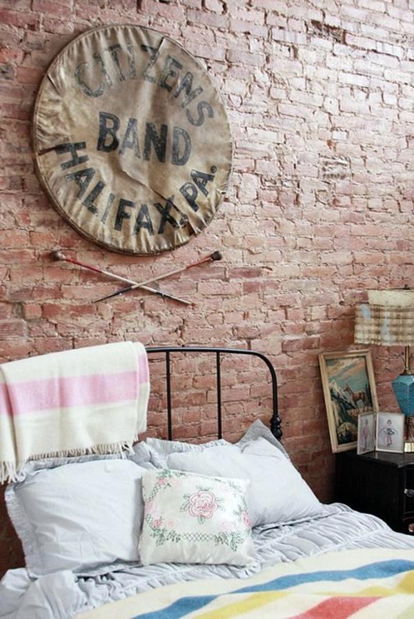 How you could decorate a brick wall behind your bed 31 ...