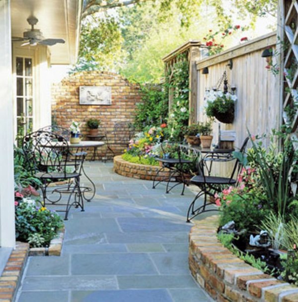 Patio Tour: Classic courtyard with pond and fountain ... Patio Tour: Classic courtyard with pond and fountain ... on Courtyard Pond Ideas id=86887