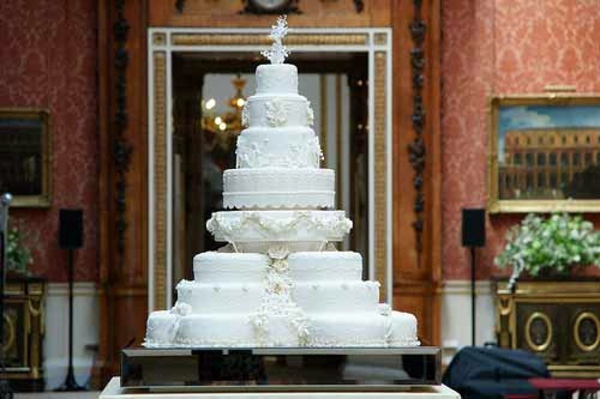 Tiered wedding cakes - the symbol of every wedding ceremony