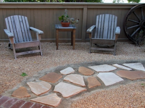 Stone slabs in the garden - useful advice for the design in the landscape style
