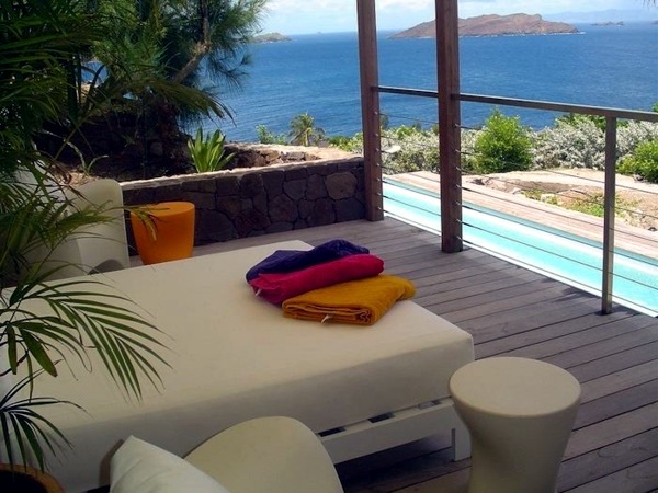 Balcony Lounger ideas - make cozy recreation area Balcony Lounger ideas - make cozy recreation area