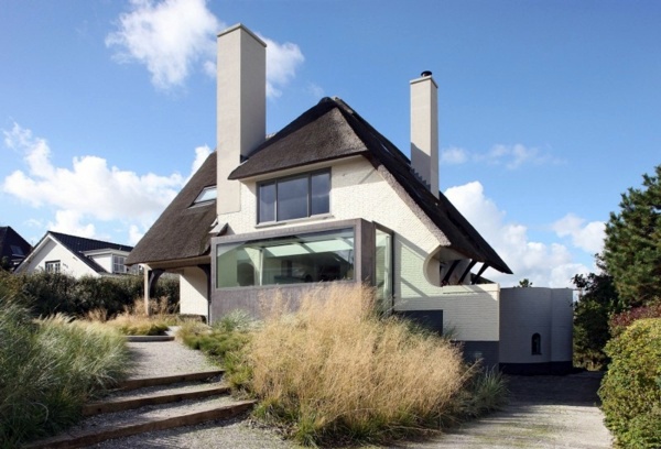 Thatched cottage - the freshly renovated house north of Maxwan