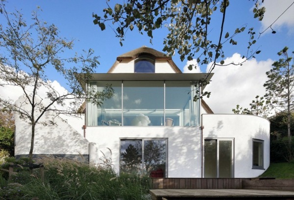 Thatched cottage - the freshly renovated house north of Maxwan