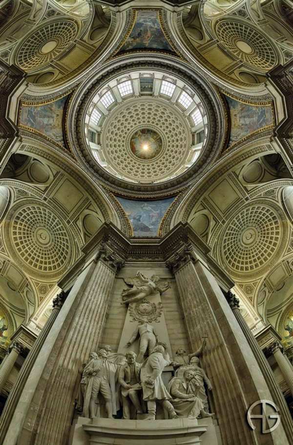 Ceiling covering turns the room into a work of art