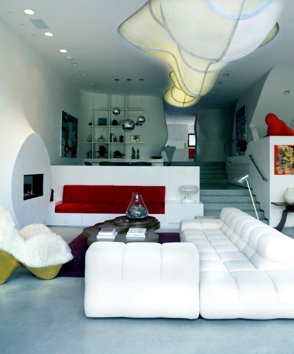 A modern house in Los Angeles with creative furniture design A modern house in Los Angeles with creative furniture design