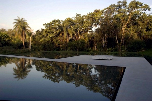 City Gallery Design in Brazil by Tacoa Arquitetos