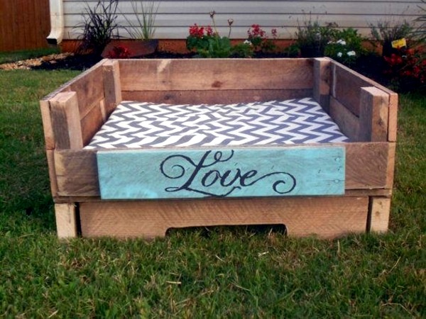 Make great dog beds from Euro pallets themselves - dog beds made of wood Make great dog beds from Euro pallets themselves - dog beds made of wood