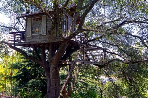 Children's playhouses in the backyard - 12 gorgeous castles for your little ones