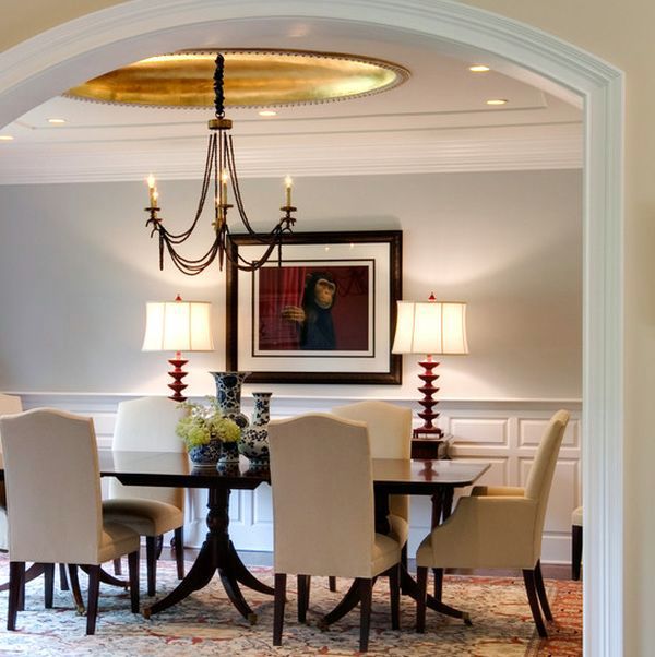 Golden accents: Modern interior with golden luster