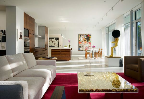 Golden accents: Modern interior with golden luster
