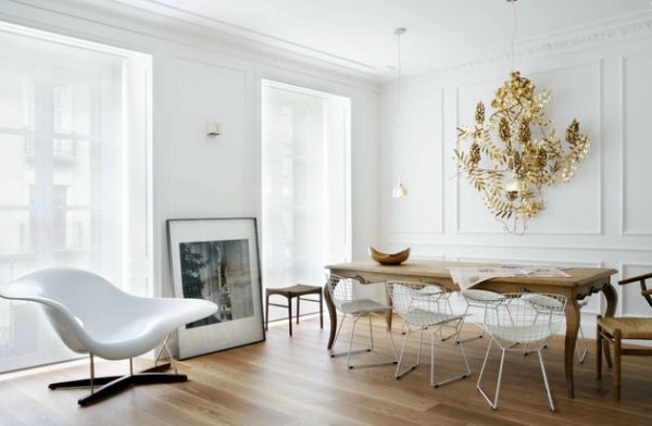 Golden accents: Modern interior with golden luster