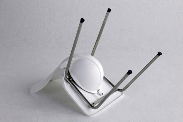 Chair and helmet combined in a Chair and helmet combined in a