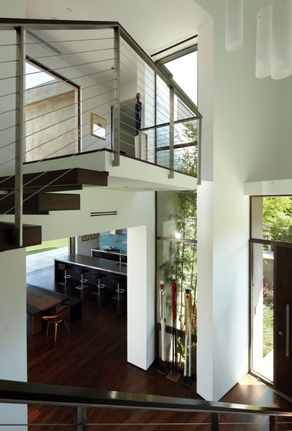 Mandeville Canyon Residence by Griffin Enright Architects