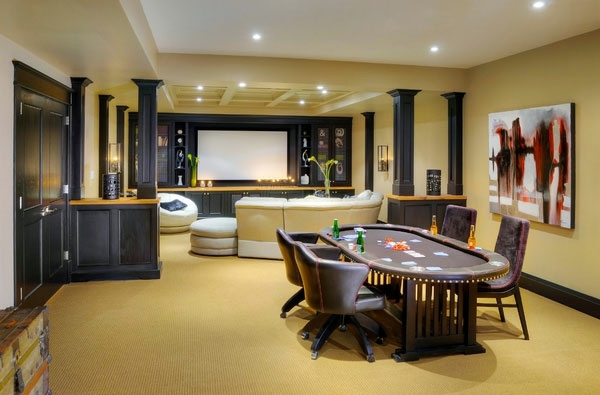 Dice table and room for a filled with House of Pleasure