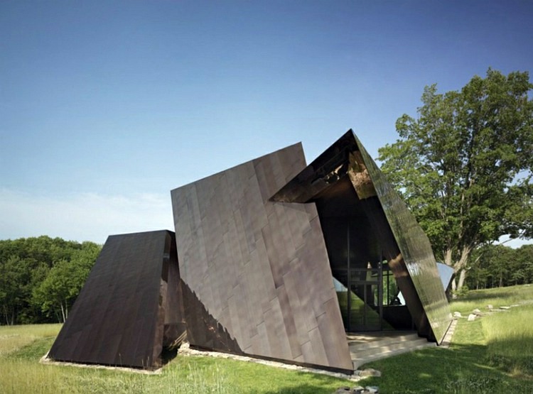Architecture and Design - a unique architect-designed house of Daniel Liebeskind