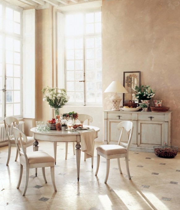 Elegant decor in the dining room with rustic furniture