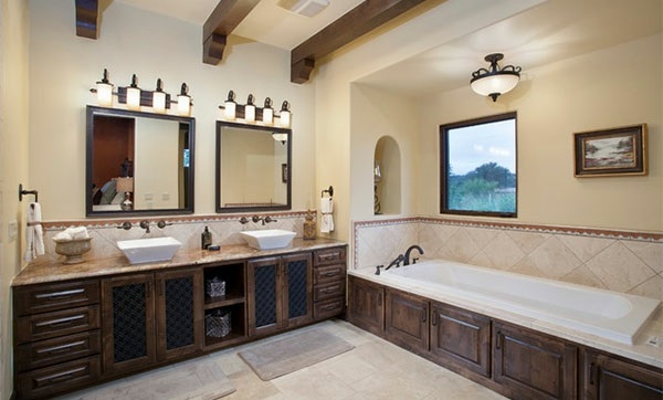 15 Mediterranean Bathroom Designs