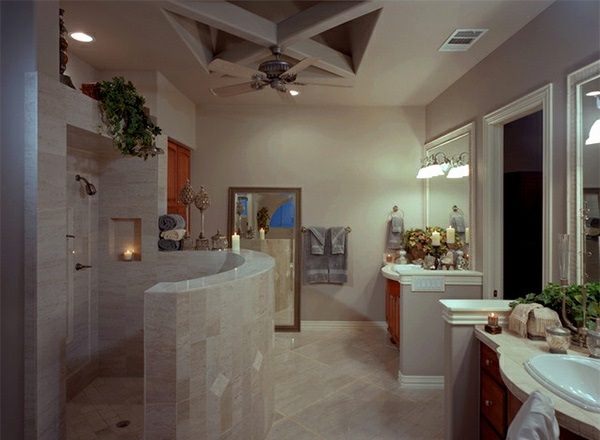 15 Mediterranean Bathroom Designs