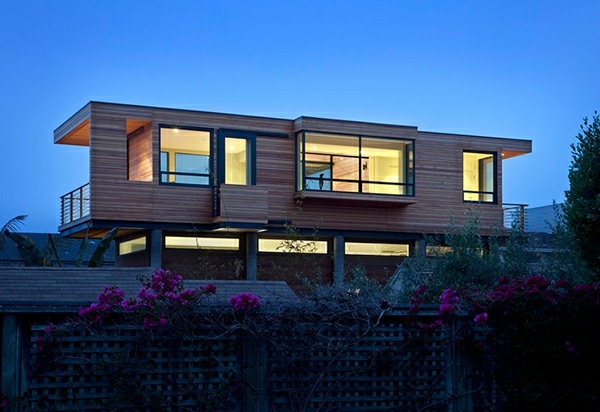Ingenious house design offers protection against flooding