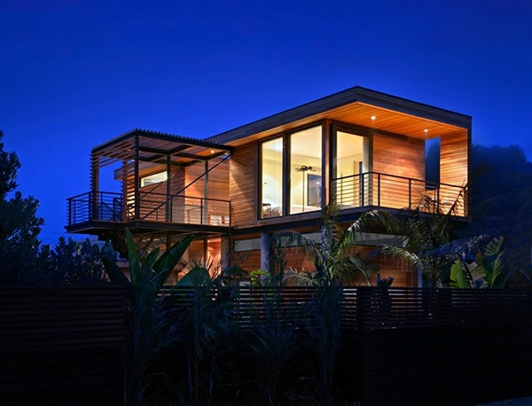 Ingenious house design offers protection against flooding