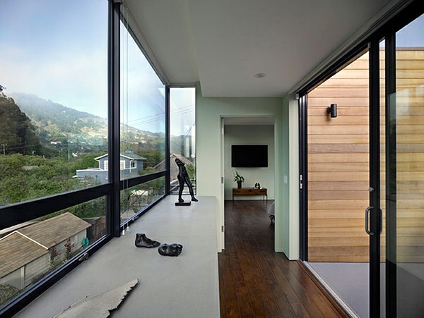 Ingenious house design offers protection against flooding