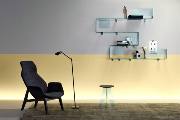 A glass shelves are stylish and modern in the Room