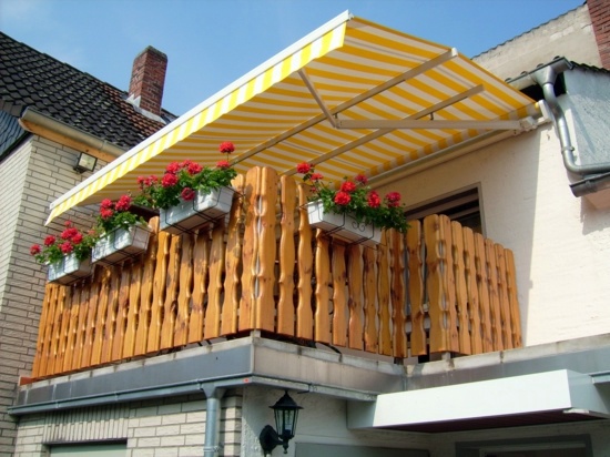 Balcony design - enjoy the summer days in the shade