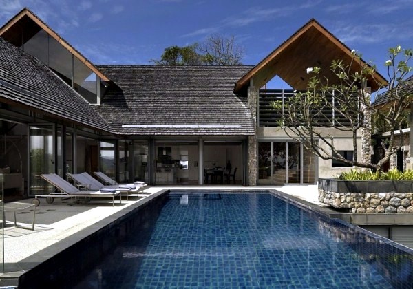 Luxury Vacation Villa on the sea in Phuket