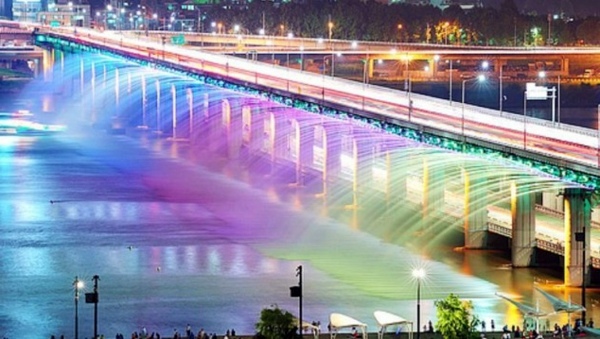The most amazing and famous bridges in the world The most amazing and famous bridges in the world