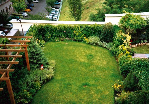 Make small balcony - you create a green corner relaxation Make small balcony - you create a green corner relaxation