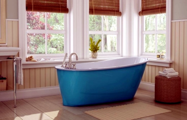 Freestanding bathtub in modern bathroom