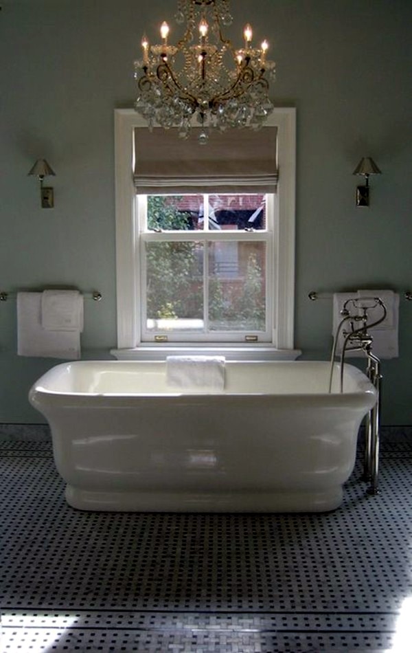 Freestanding bathtub in modern bathroom | Interior Design Ideas | AVSO.ORG