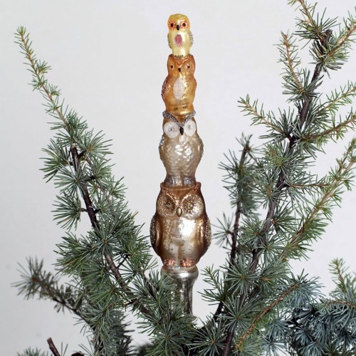 Decorate your Christmas tree with Christmas tree top