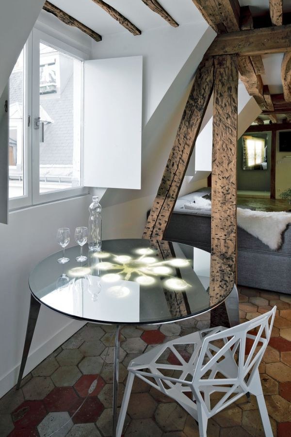 Renovated duplex apartment in the heart of Paris - original residence