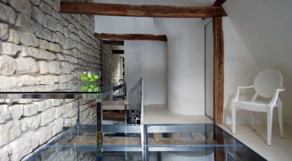 Renovated duplex apartment in the heart of Paris - original residence