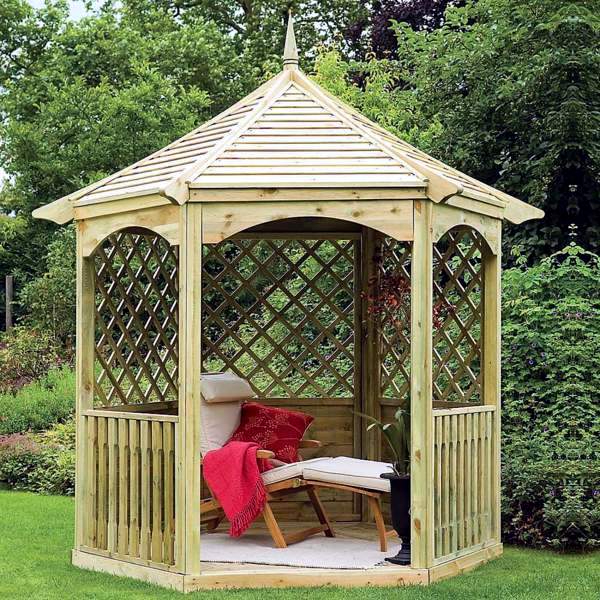 Pergola in the garden - a perfect shade in summer