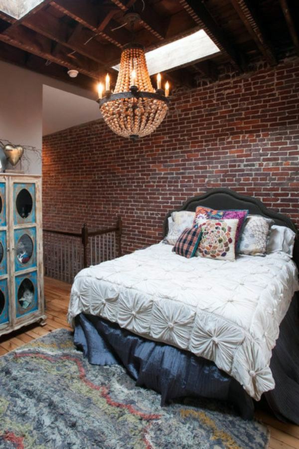 Plethora of colors and textures to an eclectic house in Pittsburgh Plethora of colors and textures to an eclectic house in Pittsburgh