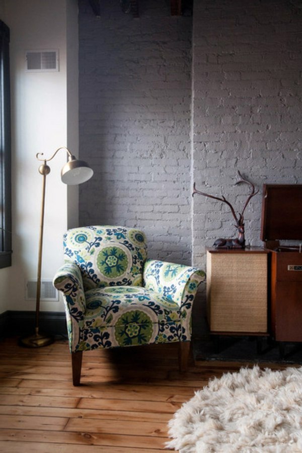 Plethora of colors and textures to an eclectic house in Pittsburgh Plethora of colors and textures to an eclectic house in Pittsburgh