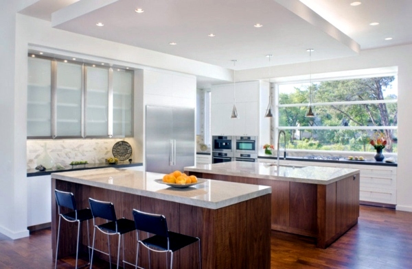 This bright and beautiful home in Blanco Texas promises luxury