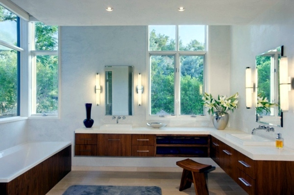 This bright and beautiful home in Blanco Texas promises luxury